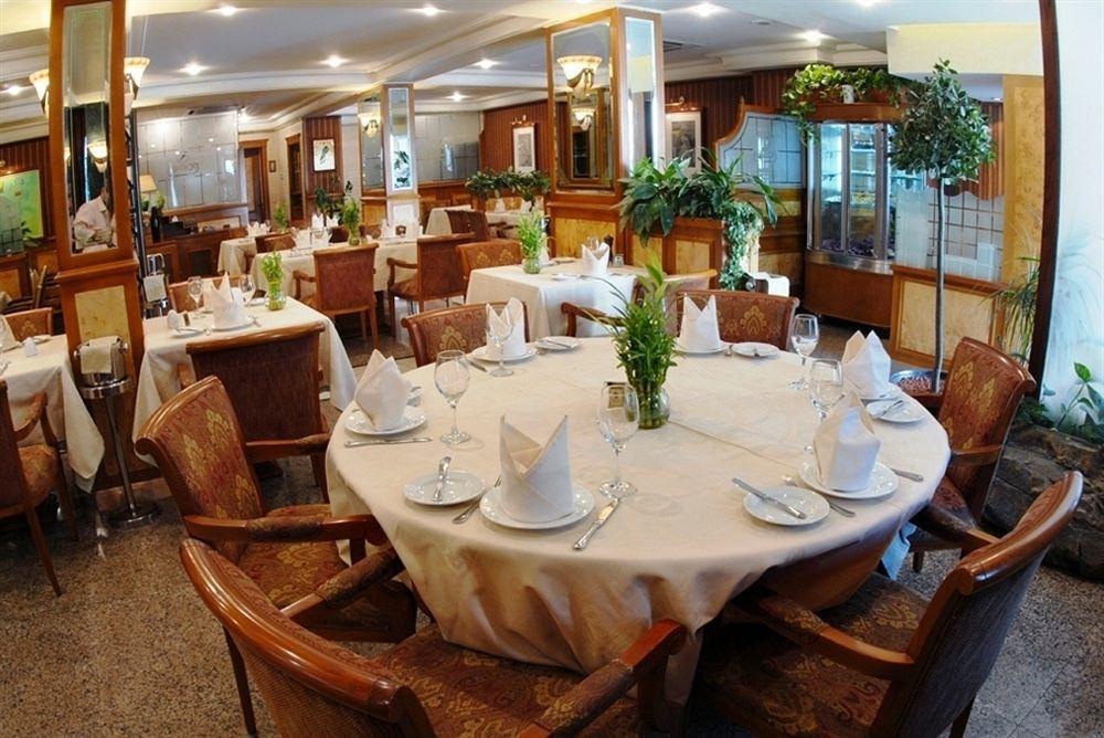 Al Bustan Hotel Doha Exterior foto